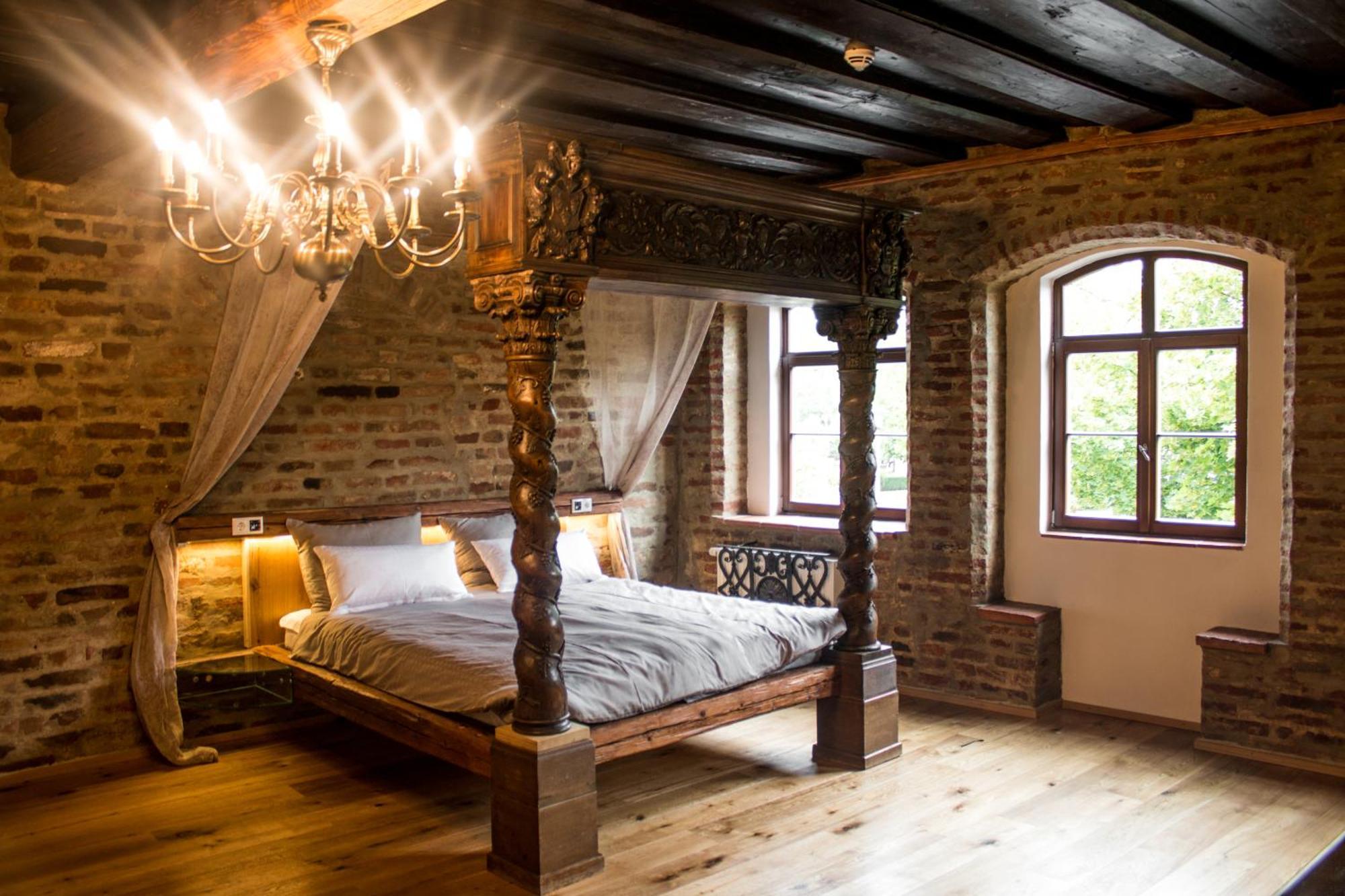 Wirgarten Antik Hotel Dingolfing Exterior photo